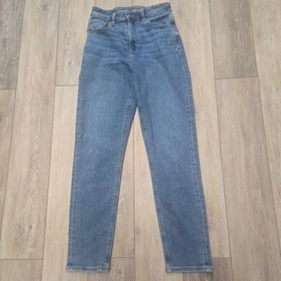 American Eagle stretch Mom Jeans high waist size 2 - Picture 1 of 11